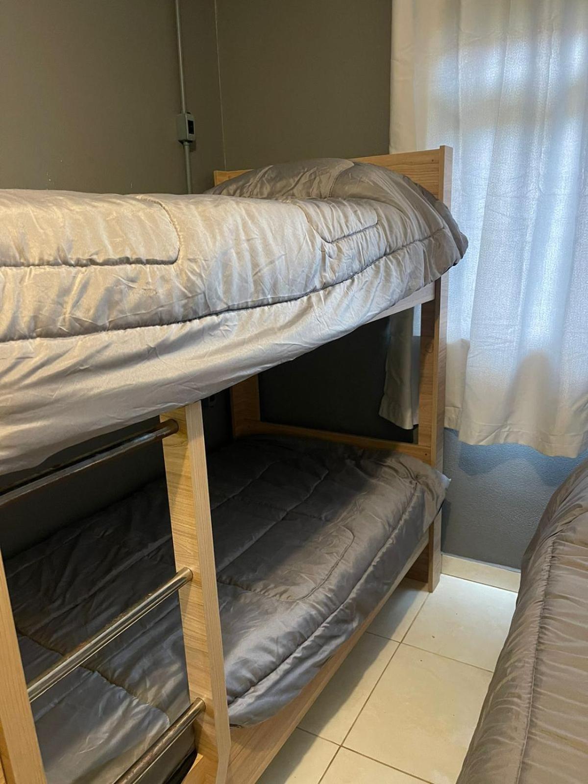 Hostel Portal ポメロデ エクステリア 写真